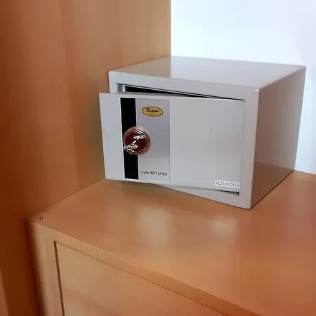 Prostrani U Istorijskom Centru Grada Anna Apartamento *