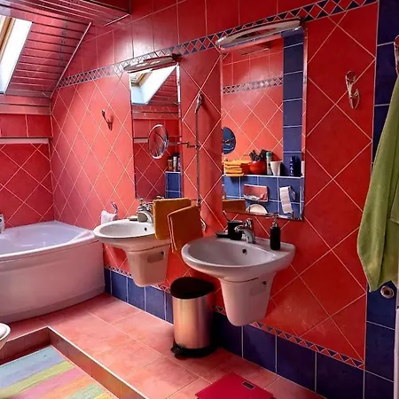 Prostrani U Istorijskom Centru Grada Anna *