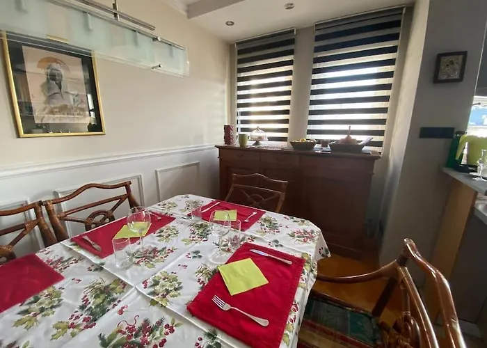 Prostrani U Istorijskom Centru Grada Anna *