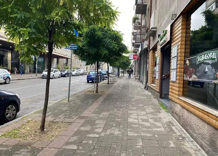 Prostrani U Istorijskom Centru Grada Anna